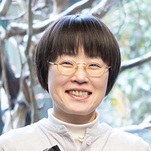 手嶋 真理子