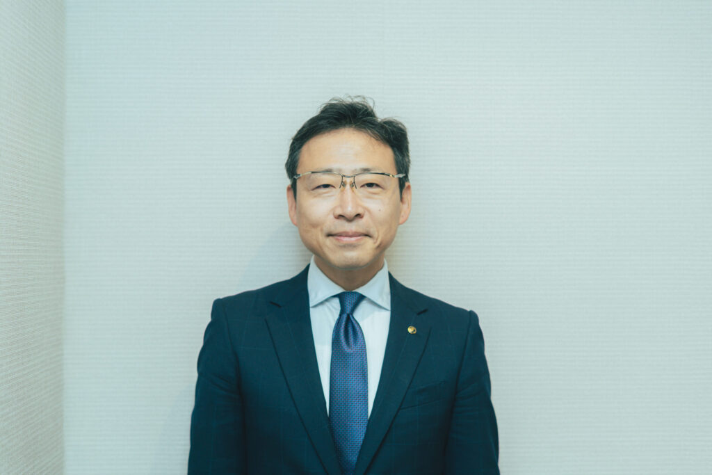 M.M.